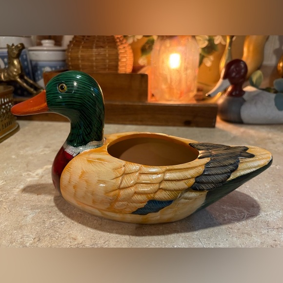 Handcrafted Duck Figurine - Multicolor - Picture 4 of 9